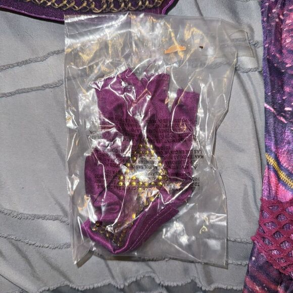 Mal Disney Descendants 2 Costume Large - Picture 4 of 6